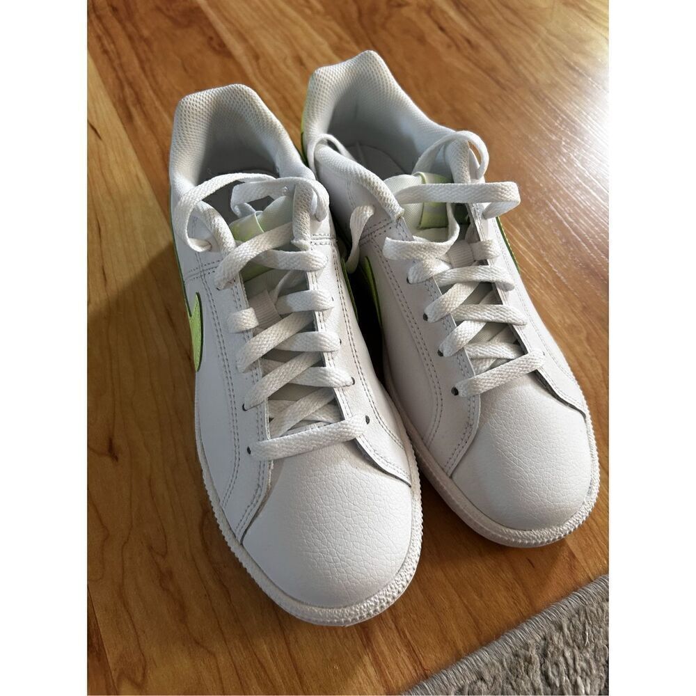 Nike Women's Court Royale Tennis Shoes White Barely Volt Size 7